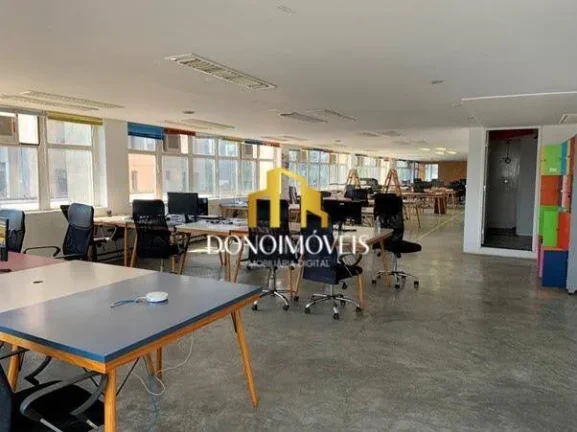 Imagem Excelente conjunto comercial com 448m² de área útil + 150m² de varanda, localizado em região no...