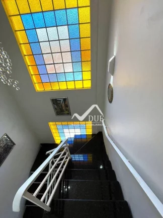 Imagem CASA TRIPLEX NO CAMPO GRANDE COM 5 DORMTS - PROXIMO A LINHA DO VLT