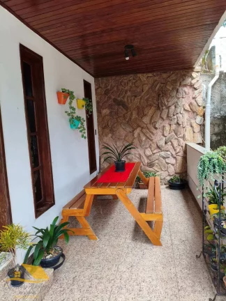 Imagem Casa à venda em Nova Friburgo, Nova Suíça, com 3 quartos, 128m2