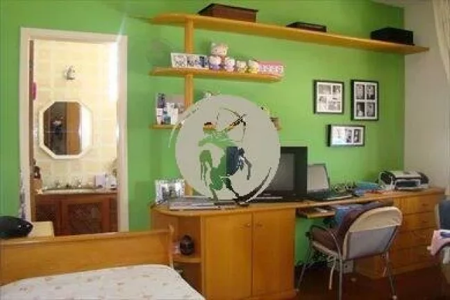 Imagem GARAGEM FECHADA
