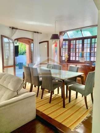 Imagem São 4 quartos, sendo 2 suítes, 5 vagas, Imperdível , residencial com apenas 34 casas