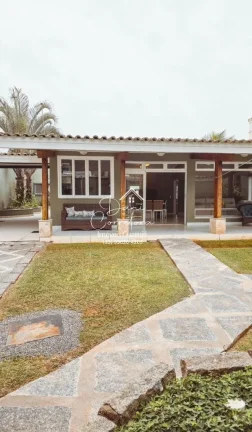 Imagem Imperdível: Casa à venda em Guarujá-SP, Balneário Praia do Pernambuco, 3 quartos, 1 suíte, 4 banheiros, 4 vagas, 150m².