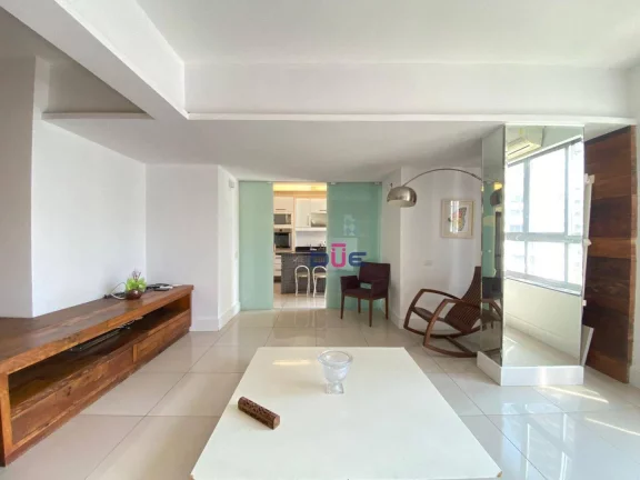 Imagem Apartamento com 3 dormitórios à venda, 127 m² por R$ 820.000,00 - Pompéia - Santos/SP