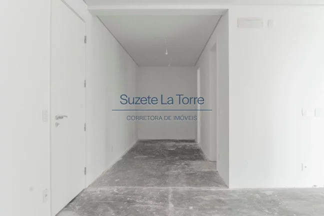 Imagem Arquitetura moderna, projetado por Pablo Slemenson e decoração de Patricia Anastassiadis, o edifí...