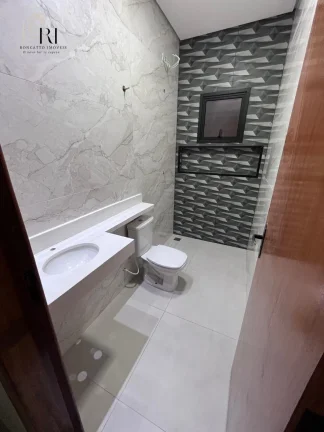 Imagem Casa Térrea com 3 Quartos e Suíte no Jardim Vila Verde, Hortolândia – R$ 540.000 – Localização Privilegiada e Quintal Amplo!