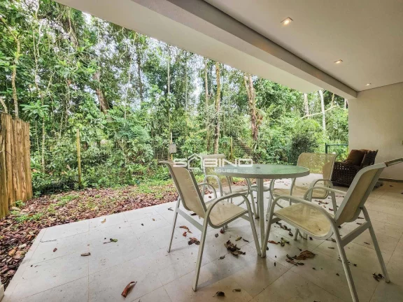 Imagem Belíssima casa de Villagio à venda com 4 Dormitórios sendo 2 suítes 223m² na Riviera de São Lourenço - Bertioga SP
