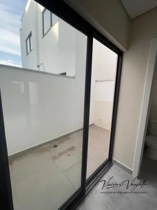 Imagem Casa / Sobrado para Venda em Camboriú / SC no bairro Santa Regina