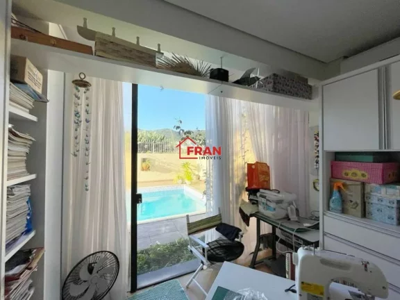 Imagem Belissima casa no Corrego grande.