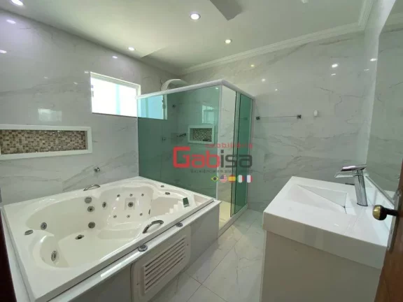 Imagem Casa com 4 dormitórios à venda, 400 m² por R$ 900.000,00 - Guriri - Cabo Frio/RJ