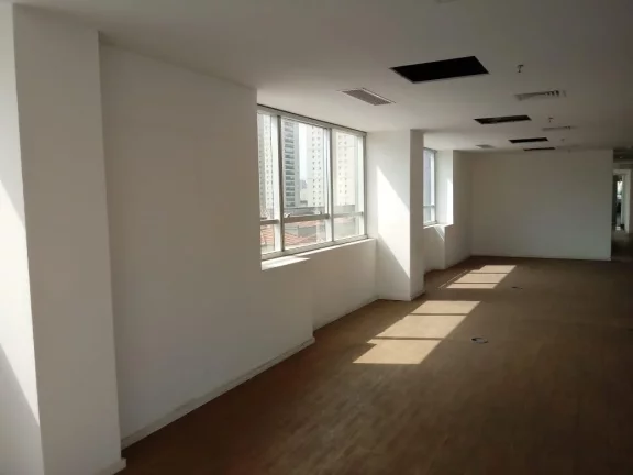 Imagem Conjunto Comercial na Silva Bueno