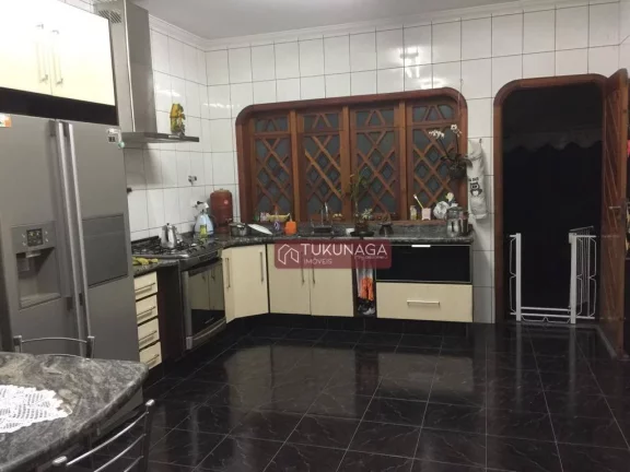 Imagem Sobrado à venda, 380 m² por R$ 2.500.000,00 - Vila Rosália - Guarulhos/SP