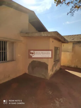 Imagem Exclusivo: Oportunidade Rara a venda no centro da Cidade Dutra. Vendo casa térreo no coração da cidade Dutra, São 320m² de tereno, 170m² de construção, necessita reforma, imóvel para investir, São 4 Dormitórios, 2 salas, 2 banheiros, despensa, quintal amp