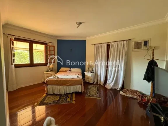 Imagem Casa charmosa e aconchegante com ambientes bem distribuídos, oferecendo hall de entrada com lavabo,...