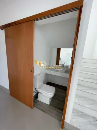 Imagem CASA À VENDA MODERNA E CHARMOSA-RECÉM CONSTRUÍDA COM VISTA PARA A NATUREZA EM CONDOMÍNIO FECHADO EM UBATUBA-SP