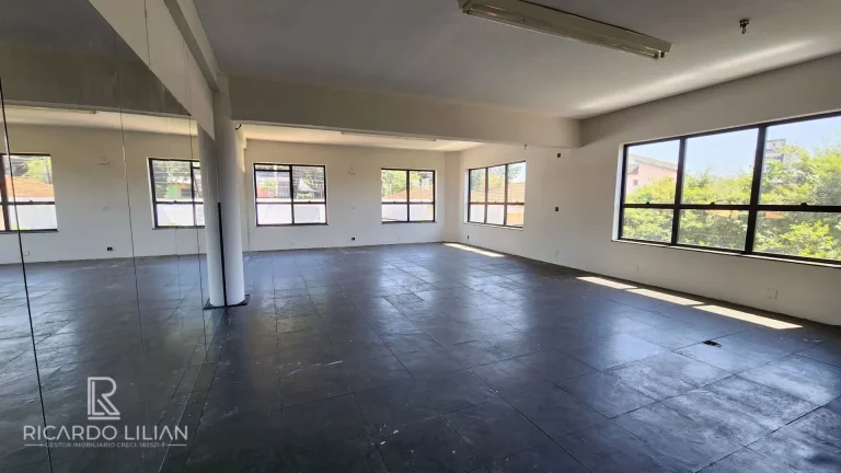 Imagem "Olha o Preço desse Imóvel!!!!! Prédio Comercial de 2558m² em Guarulhos: Ideal para Diversos Negócios!"