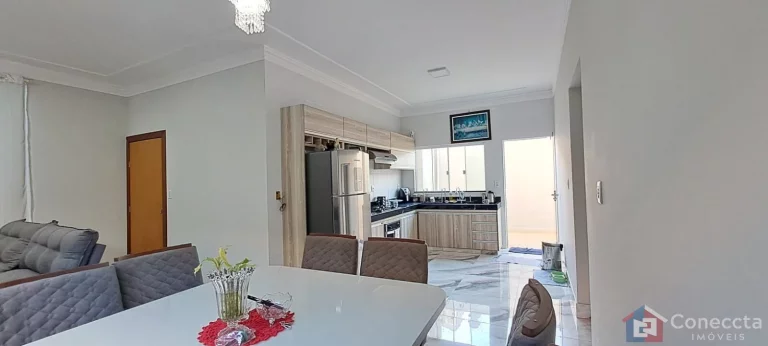 Imagem Casa à Venda no Jardim Panorâmico em Patos de Minas – 3 Quartos, Suíte e 2 Garagens