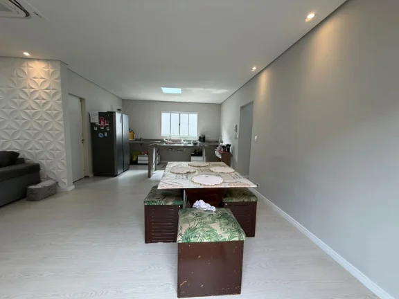 Imagem Casa para Venda em Praia Grande, Maracanã, 3 dormitórios, 1 suíte, 3 banheiros, 4 vagas