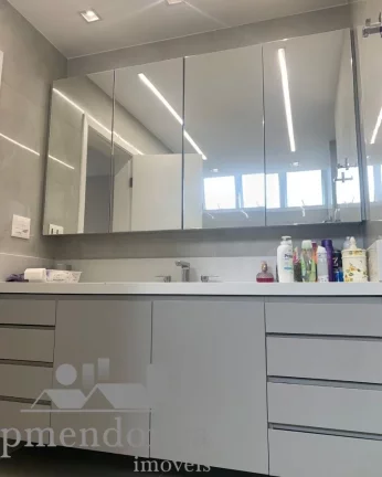 Imagem Apartamento a venda em Higienópolis com 3 quartos( 1 suíte ) e 1 vaga, 175m²