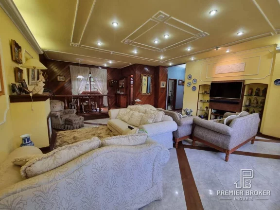 Imagem Casa à venda, 368 m² por R$ 1.599.900,00 - Parque do Imbui - Teresópolis/RJ