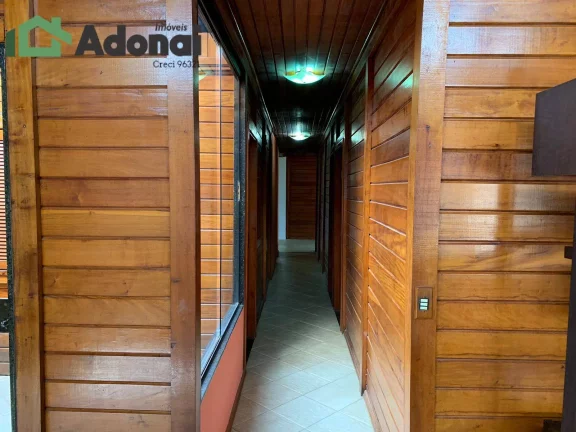 Imagem CHÁCARA COM CASA DE MADEIRA EM JUNDIAÍ, ACEITA APTO MENOR VALOR, CARROS