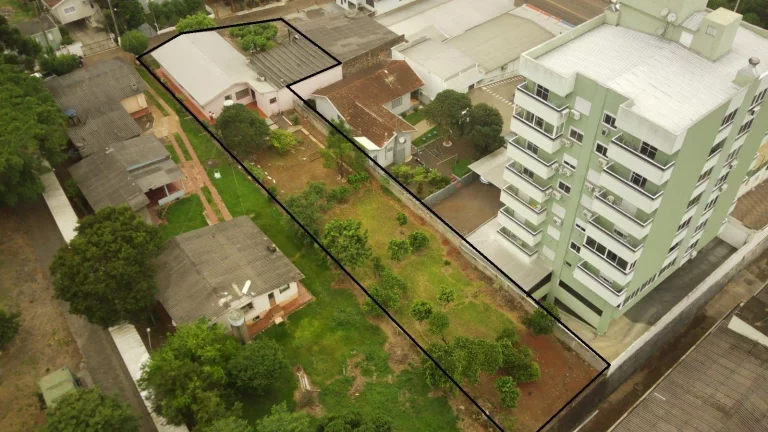 Imagem Casa para Venda em Erechim, Três Vendas, 4 dormitórios, 2 banheiros
