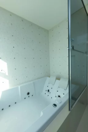 Imagem 4 Suótes, 400m2, Centro - Balneário Camboriú/SC