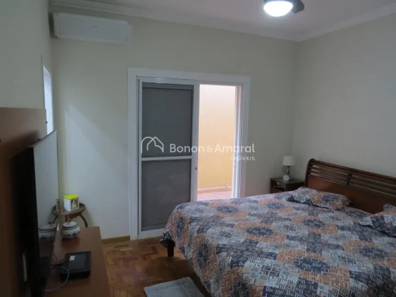 Imagem Lindo Sobrado à Venda no Jardim Chapadão, Campinas/SP 

Essa belíssima casa combina sofisticaçã...