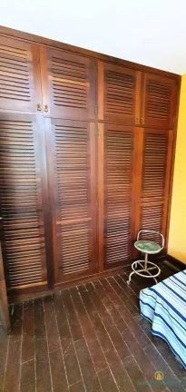 Imagem Oportunidade! Casa estilo chácara em condomínio