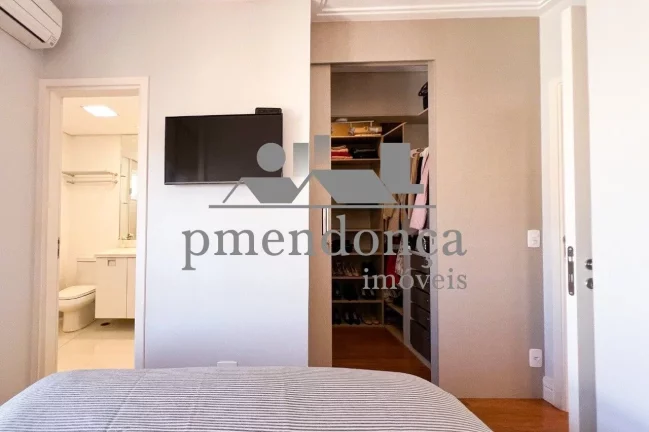 Imagem Apartamento mobiliado em Perdizes com 86,60m², 2 suÍtes e 3 vagas demarcadas.