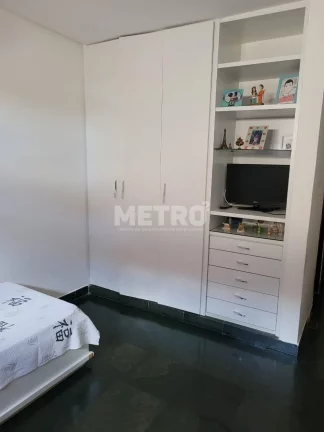 Imagem Venda, Casa, Bairro Parque Bandeirantes, São 4 quartos sendo 3 suítes, 3 salas,