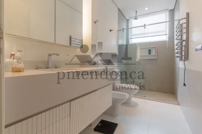 Imagem Higienópolis apartamento a venda com 3 dormitórios (1 suíte)e 2 vagas, 239,00 área útil