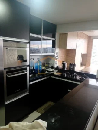 Imagem Apartamento 2 dormitórios, sendo 1 suíte e o 3º dormitório foi transformado em closet, escritór...