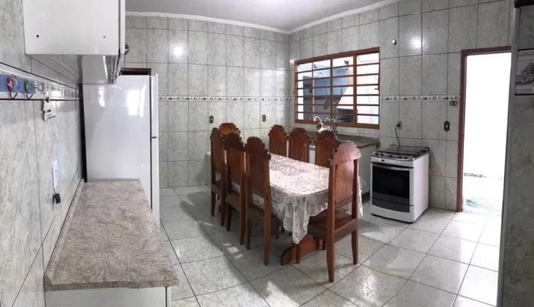 Imagem Lindo sobrado a venda no Jardim Lucila em Tatuí/SP - com 3 dormitórios
