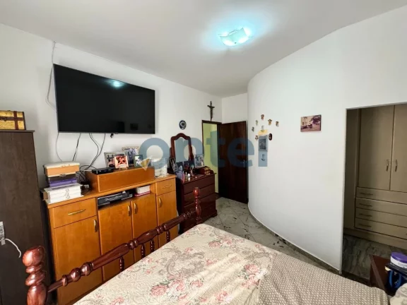 Imagem CASA COM 270,00 M², BAIRRO SANTO ANTONIO, 03 DORMITÓRIOS SENDO 01 SUITE -SÃO CAETANO DO SUL.