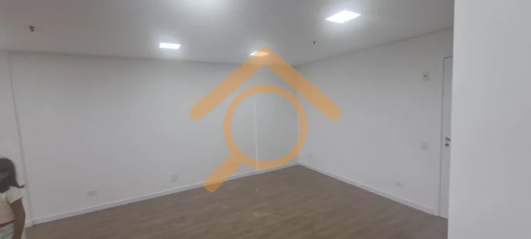Imagem Oportunidade Imperdível: Sala Comercial em Condomínio em Santo Amaro, São Paulo-SP - 1 Sala, 1 Banheiro, 1 Vaga e 36m² de Área.