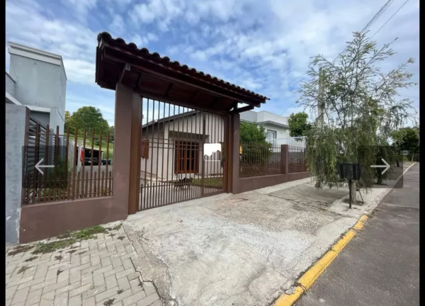 Imagem Casa de Dois quartos em Dois Irmãos com amplo espaço de pátio e localização excelente