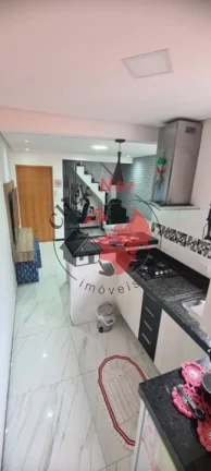 Imagem Ótima Cobertura toda Reformada em Prédio Sem Condomínio à Venda no bairro Vila Scarpelli em Santo André