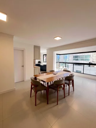 Imagem Apartamento mobiliado com 3 suítes e 2 vagas de garagem no bairro Perequê em Porto Belo