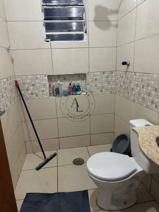 Imagem Chácara à venda em Jaguariúna, Núcleo Urbano Bom Jardim, com 2 quartos, 120m2