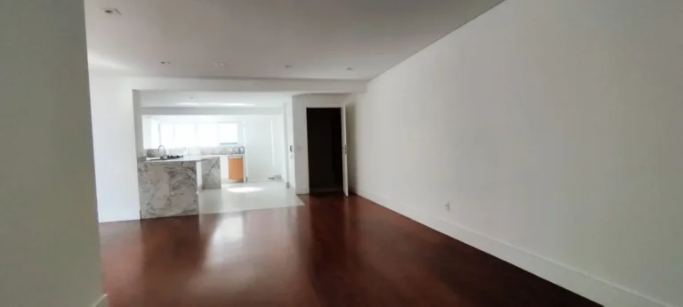 Imagem Apartamento 144 M², 3Q, 1 Suíte, 3º opcional, todo reformado, sala e cozinha gourmet integrados com forno e cooktop, academia, playground, ar split.