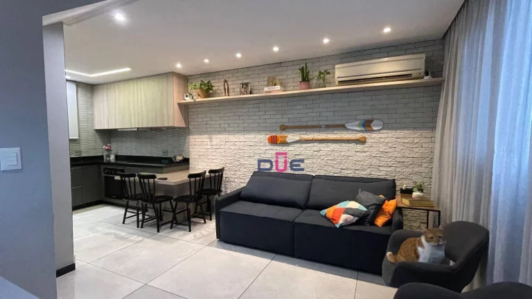 Imagem Lindo sobrado triplex com 2 suites, 4 banheiros, espaço goumert com churrasqueira, garagem box , piscina e salão de festas.