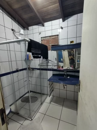 Imagem Casa à venda no bairro Vila Brasil - Guaratinguetá/SP