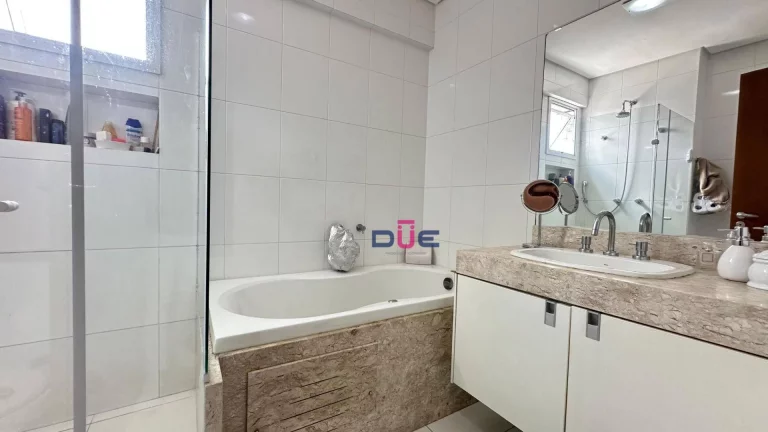 Imagem Apartamento com 3 dormitórios à venda, 159 m² por R$ 2.490.000,00 - Embaré - Santos/SP