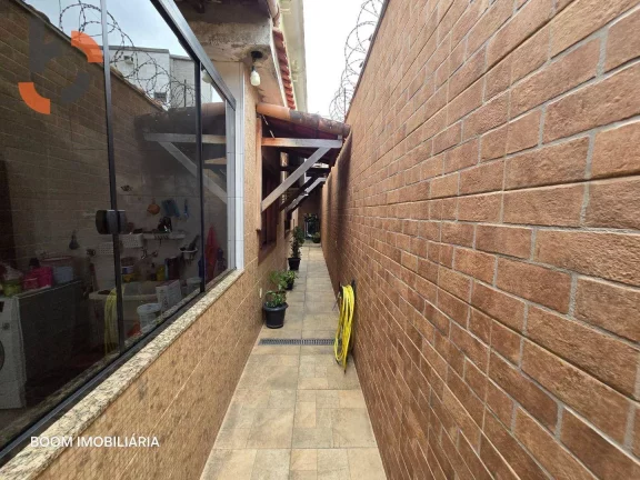 Imagem Casa com 3 dormitórios à venda, 213 m² por R$ 850.000,00 - Califórnia - Nova Iguaçu/RJ