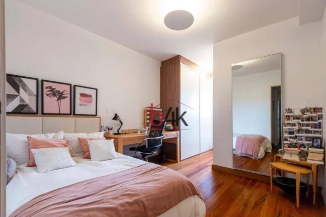 Imagem Apartamento à venda no Double Campo Belo com 350m²