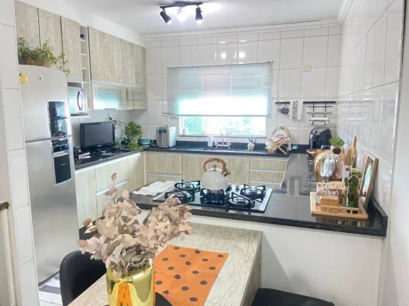 Imagem Casa com 3 quartos à venda, 240 m² por R$ 800.000 - Vila D'Este - Cotia/SP