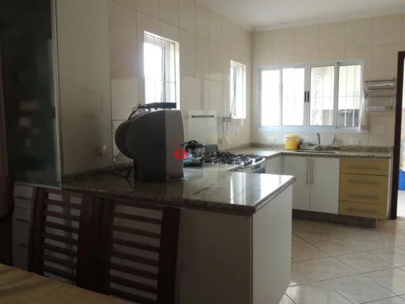 Imagem Sobrado à venda 4 Quartos, 1 Suite, 2 Vagas, 250M², Utinga, Santo André - SP