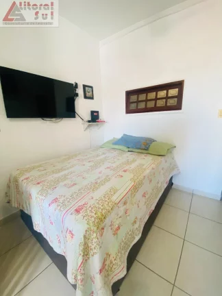 Imagem Apartamento à venda em Praia Grande-SP, bairro Ocian: 1 quarto, 1 sala, 1 banheiro, 1 vaga, 28m². Venha conferir!