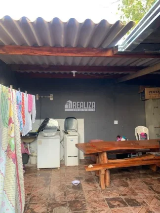 Imagem Casa à Venda em Uberaba - 2 dormitórios e suíte!