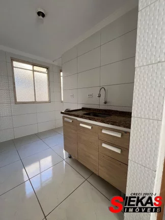 Imagem Aluguel de Apartamento Impecável em Itaim Paulista, SP: 2 Quartos, 1 Banheiro, Vaga de Garagem!
